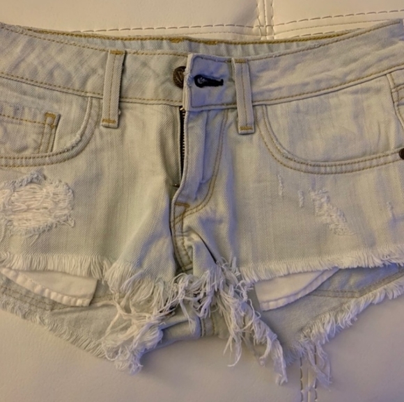 Wildfox Friday Night shorts - Picture 3 of 4